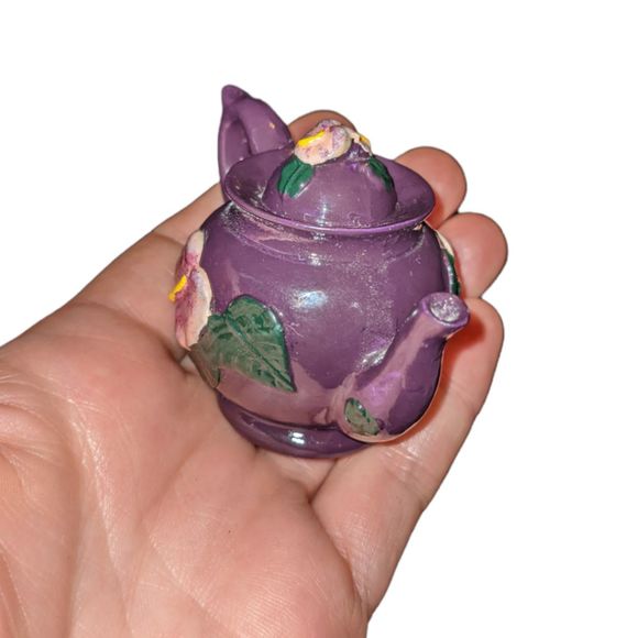 Miniature Teapot Figurine | Calla Lilly - Picture 3 of 5